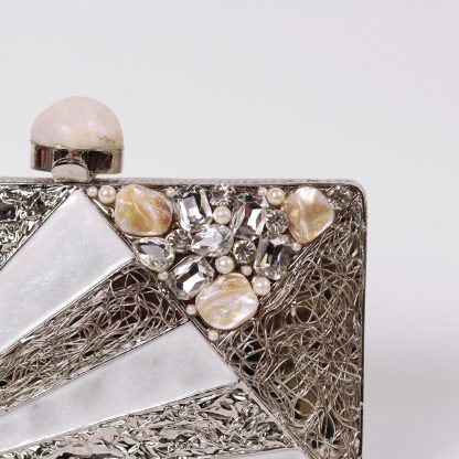 Vintage silver scalloped shell evening bag - Image 7