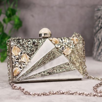 Vintage silver scalloped shell evening bag - Image 4