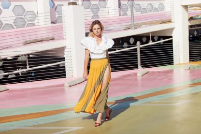 Yellow and brown contrasting high-waisted high-slit draped maxi skirt - Image 6
