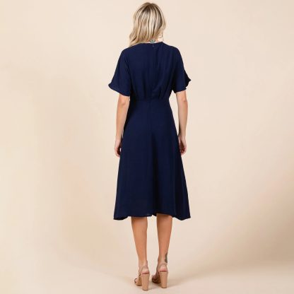 Elegant V-neck batwing sleeve midi dress - Image 6