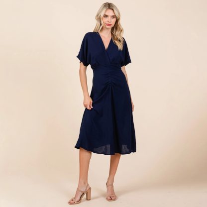 Elegant V-neck batwing sleeve midi dress - Image 2