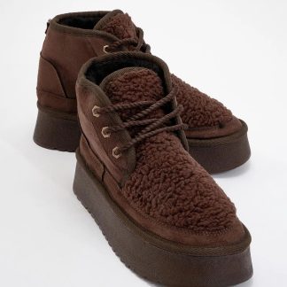 Retro brown plush platform ankle boots