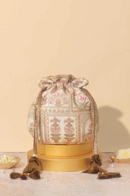 Retro palace jacquard drawstring bag