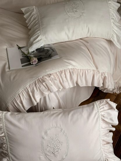Gentle light pink ruffle embroidery four-piece set - Image 9