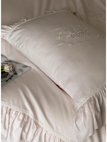 Gentle light pink ruffle embroidery four-piece set - Image 3