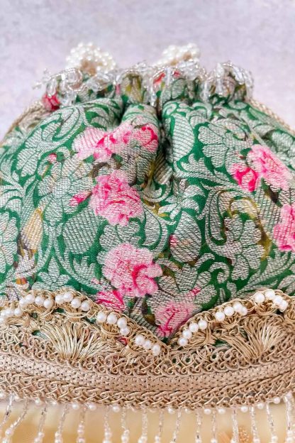 Luxurious vintage pearl embroidered handbag - Image 2