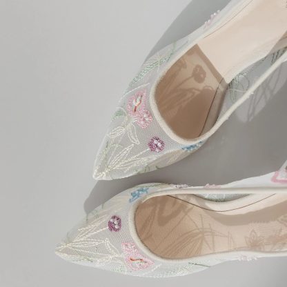 Spring flower embroidered block-heeled high heels - Image 4