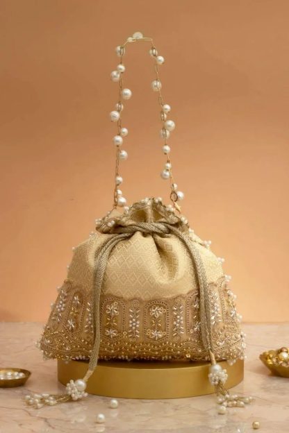 Palace-style gilded pearl embroidered handbag - Image 6