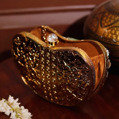 Vintage heart-shaped rhinestone pearl evening bag - Image 4