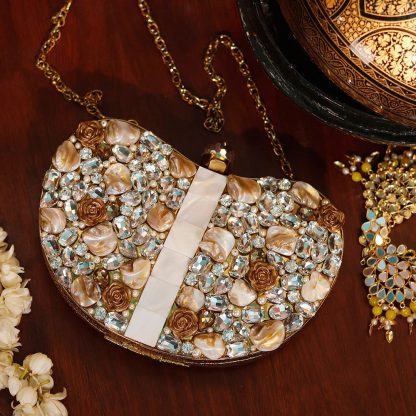Vintage heart-shaped rhinestone pearl evening bag