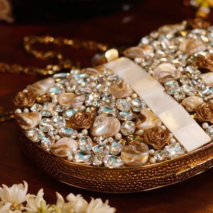 Vintage heart-shaped rhinestone pearl evening bag - Image 2