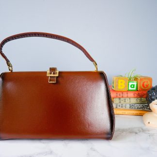 Vintage brown oil leather metal buckle handbag