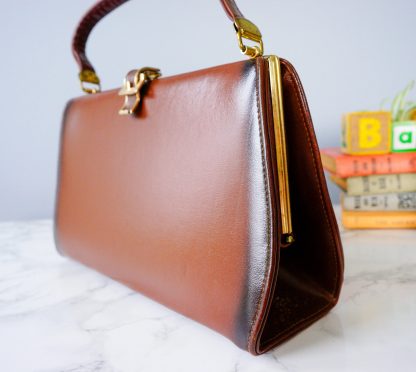 Vintage brown oil leather metal buckle handbag - Image 2