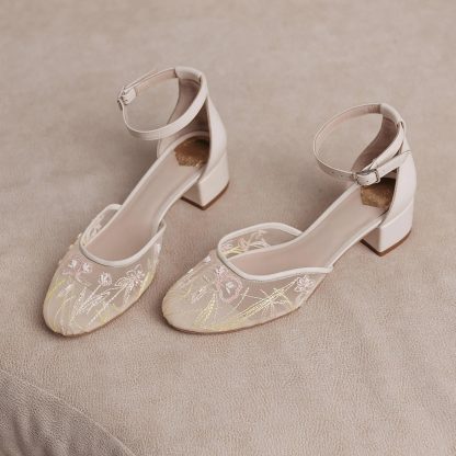 Morning Mist Lace Embroidered Chunky Heel Sandals