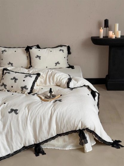 Retro bow contrast lace four-piece bedding set - Image 4