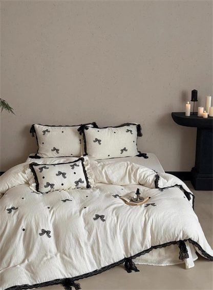 Retro bow contrast lace four-piece bedding set - Image 2