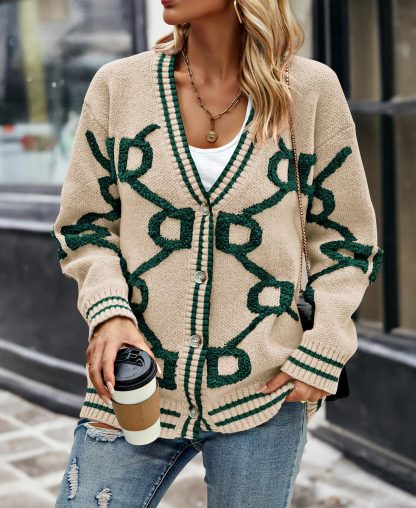 Beige Contrast Geometric V-Neck Knit Cardigan - Image 2