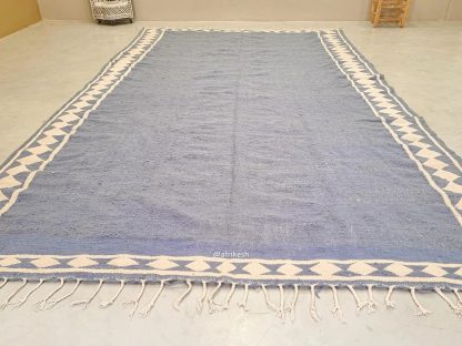 Handmade blue and white geometric tassel carpet - Image 8