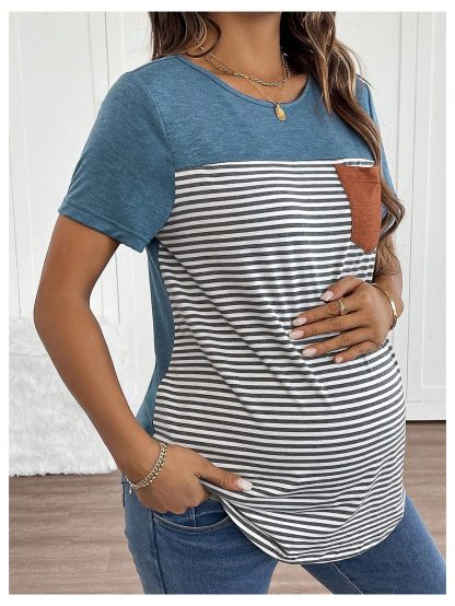Maternity-friendly striped T-shirt