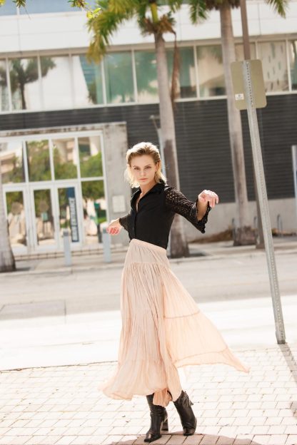 Light pink multi-layered pleated high-waisted maxi skirt - Image 2