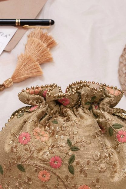Vintage embroidered tassel drawstring bag - Image 7