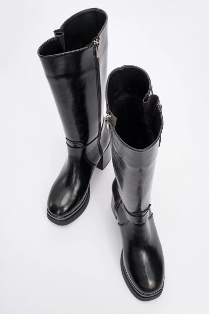 Cool metal buckle thick-soled mid-calf boots - Image 2