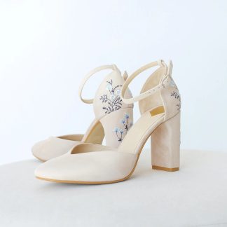 Creamy white vintage embroidered chunky heel strappy high heels