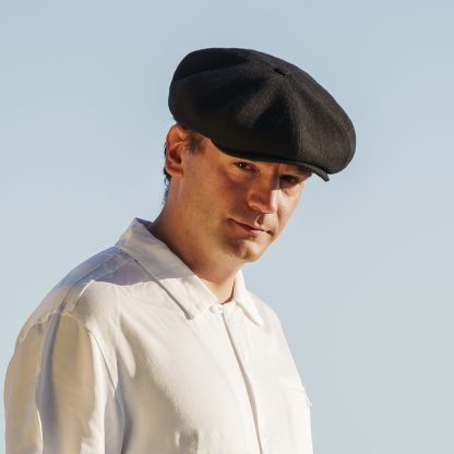 Versatile black woolen retro newsboy cap - Image 4