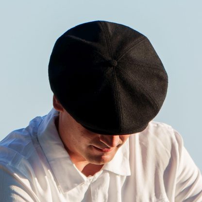 Versatile black woolen retro newsboy cap - Image 2