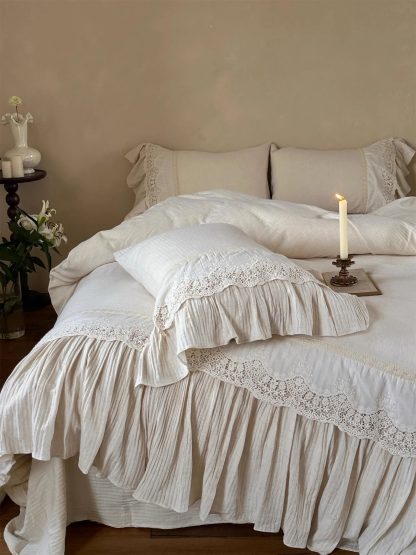French retro lace pleated bedding four-piece set - Image 9