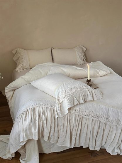 French retro lace pleated bedding four-piece set - Image 8