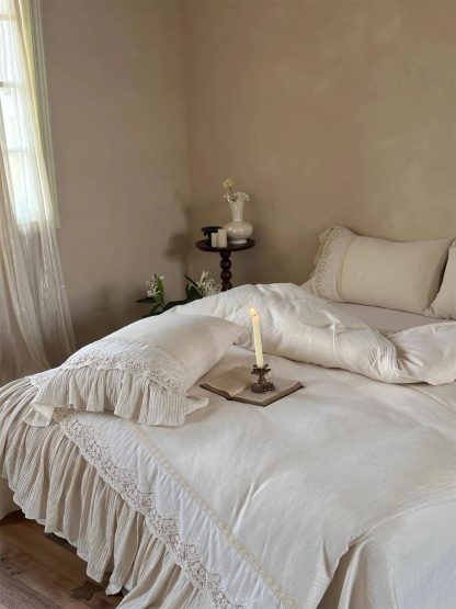 French retro lace pleated bedding four-piece set - Image 7