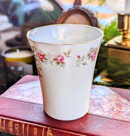 Vintage hand-painted rose bone china mug - Image 5