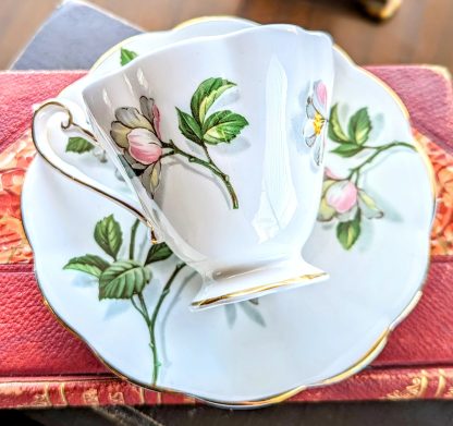Hand-painted white camellia tea cup - Image 8