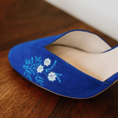Sky Flower Embroidered Block-Heel Sandals - Image 2
