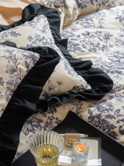 Blue and white floral ruffled four-piece bedding set - Image 7