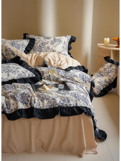 Blue and white floral ruffled four-piece bedding set - Image 5