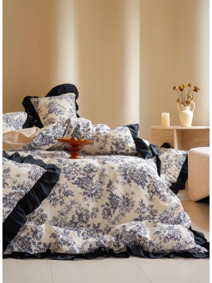 Blue and white floral ruffled four-piece bedding set - Image 3