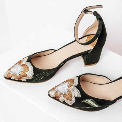 Retro forest floral embroidered block-heeled sandals - Image 2