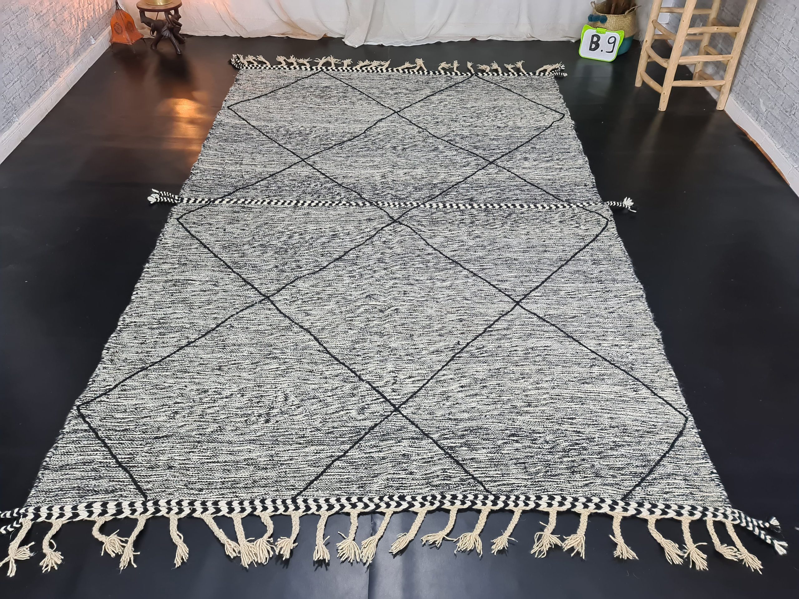 Handmade black and white diamond tassel carpet - Image 12
