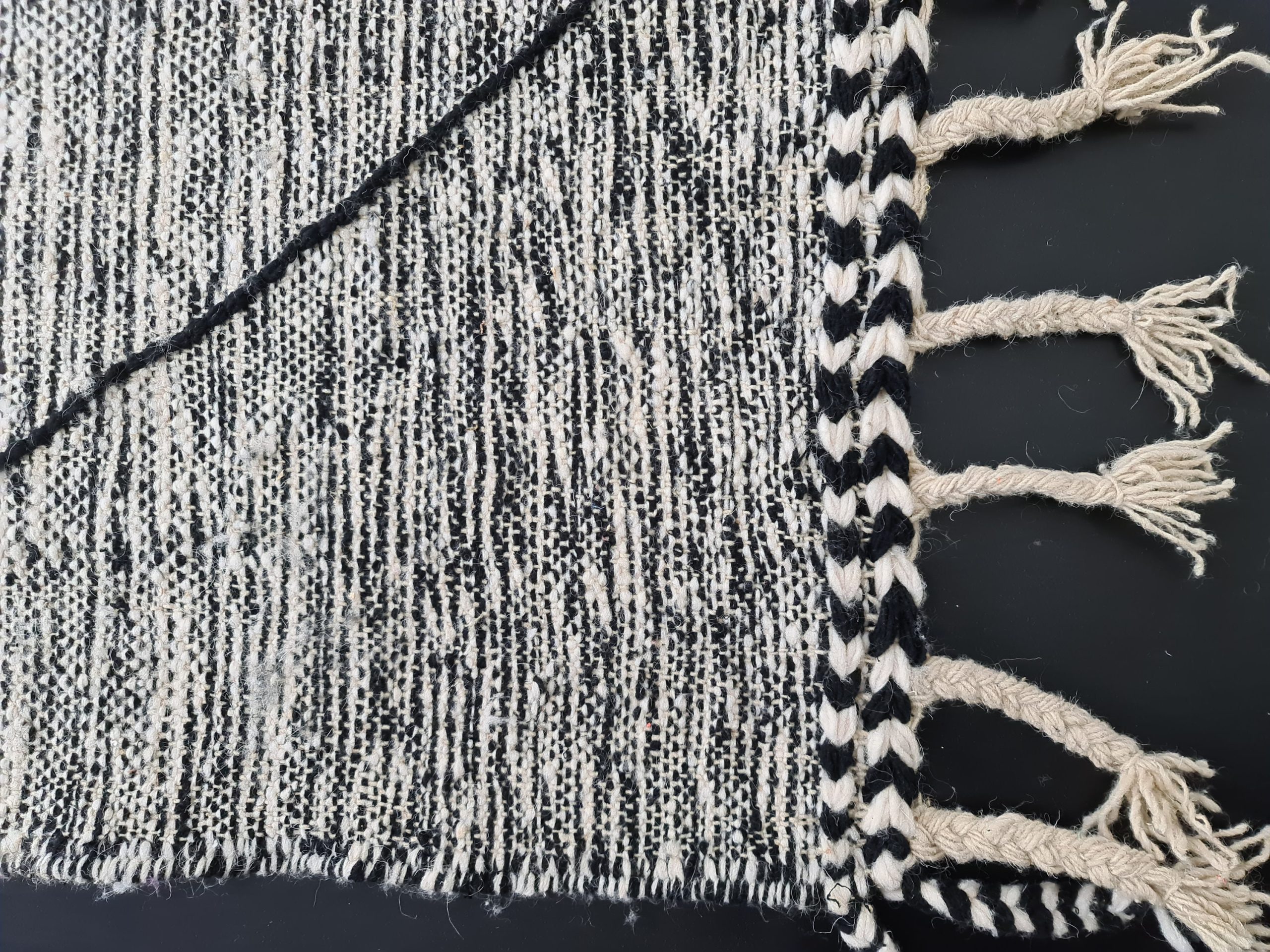 Handmade black and white diamond tassel carpet - Image 3