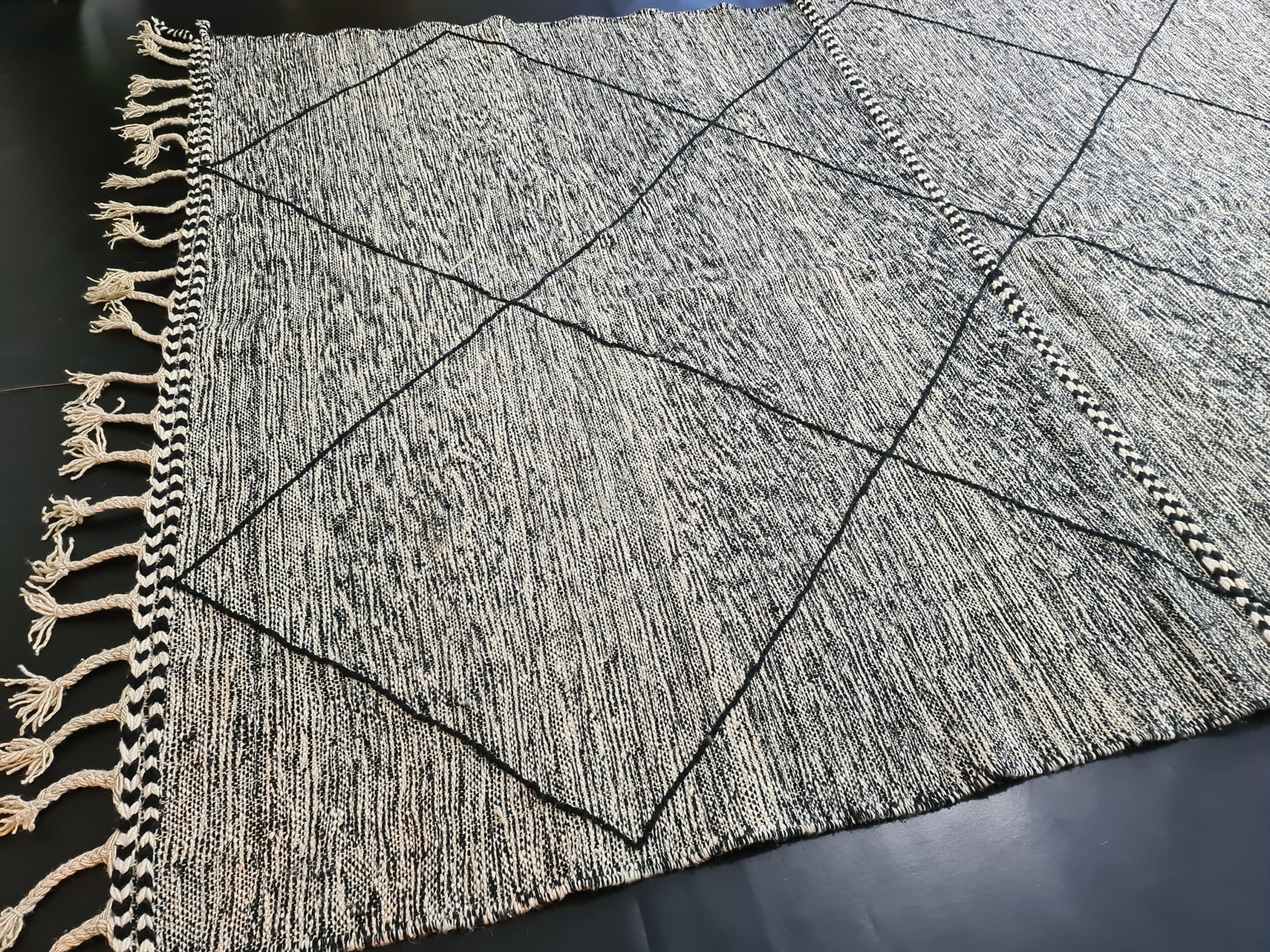 Handmade black and white diamond tassel carpet - Image 4