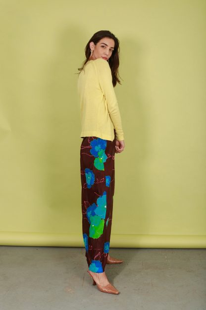 Brown Artistic Floral Print High-Waist Draped Maxi Skirt - Image 3