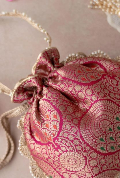 Rose red jacquard pearl drawstring bag - Image 2