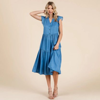 Retro and fresh V-neck small flying sleeve cake dress