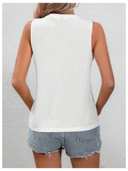 Fun giraffe print sleeveless vest - Image 2