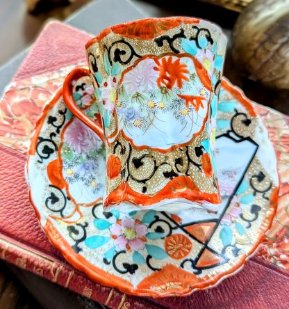 Japanese Ukiyo-e hand-painted cup and saucer set - Image 4