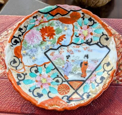 Japanese Ukiyo-e hand-painted cup and saucer set - Image 2
