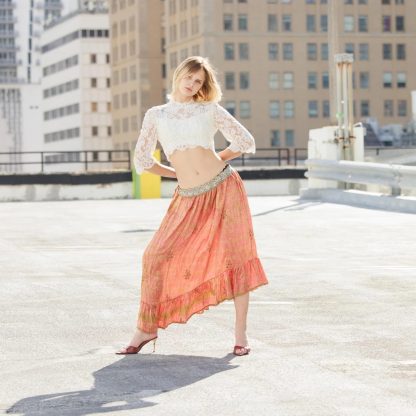Orange-pink gradient ruffled irregular high-waist skirt - Image 10