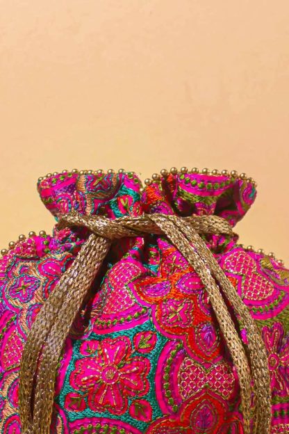 Bohemian contrast embroidered tassel bag - Image 4